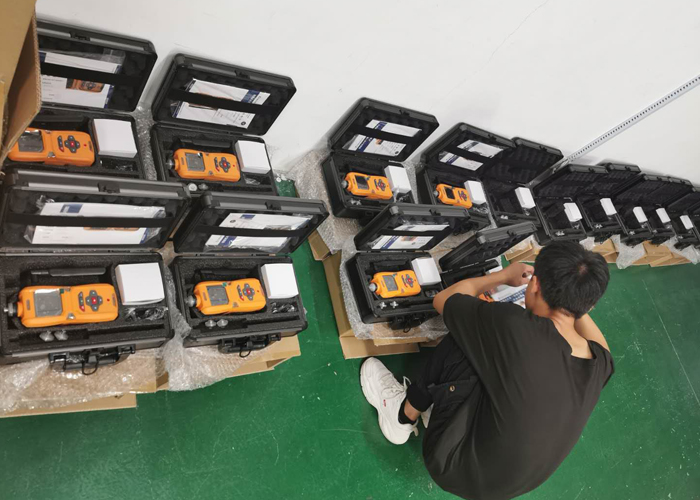 軍品生產(chǎn)企業(yè)-無(wú)線便攜式有毒有害氣體檢測(cè)報(bào)警儀